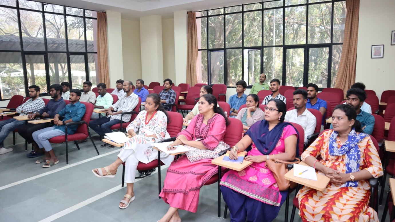 Young trainees at a skill-to-enterprise session